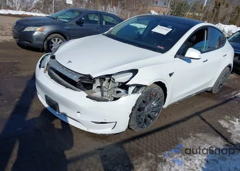 2022 Tesla Model Y Performance Dual Motor All-Wheel Drive from USA, damaged, VIN 7SAYGDEF8NF377240